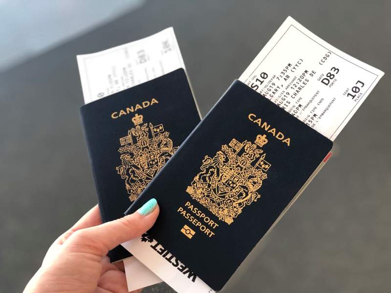 How to apply Canadian Passport: Documents, Guarantor, and the Process